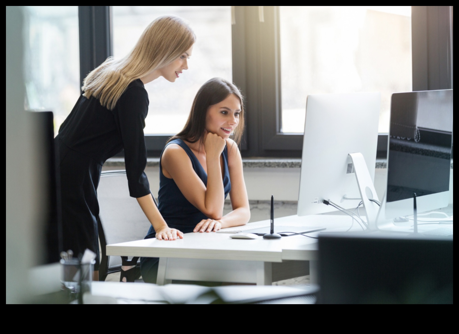 الارتقاء والتكيف: استراتيجيات النجاح في اتجاهات الأعمال المتغيرة باستمرار