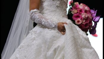 همسات أنيقة: تم التقاط كمال الزفاف